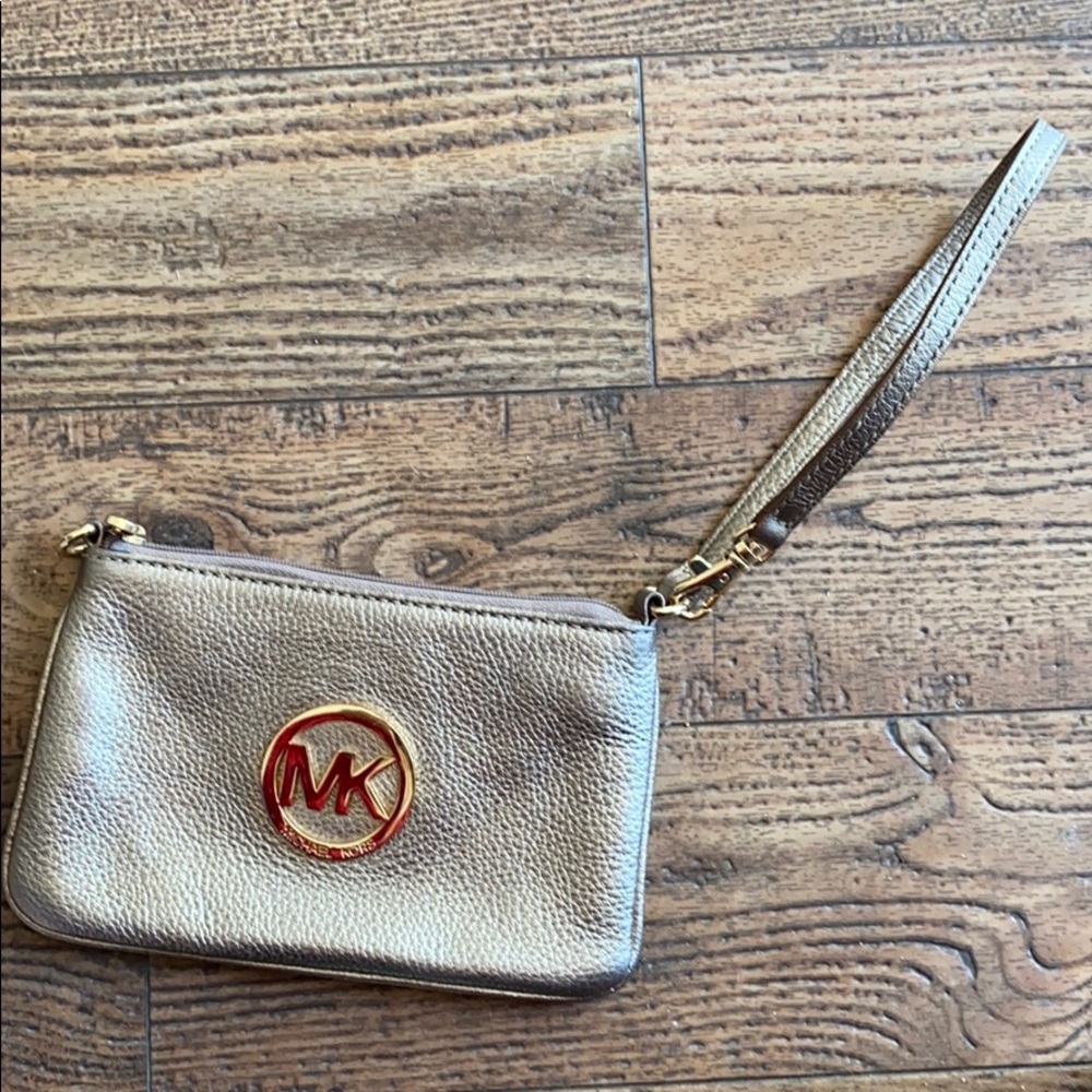 Michael Kors wristlet